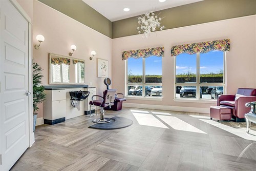 Gallery Image csm_Ariel_Pointe_11_Salon_1c27a108df-1.jpg
