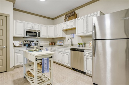 Gallery Image csm_Ariel_Pointe_14_Apartment_Home_7f76c94425-1.jpg