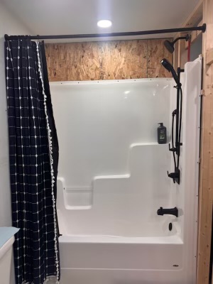 Gallery Image Shower.jpg