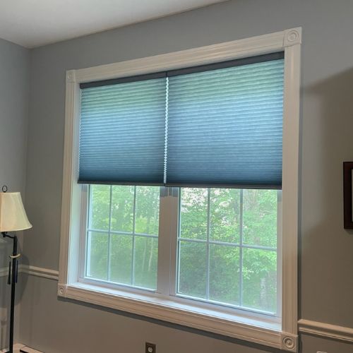 Cordless cellular shades in a living room