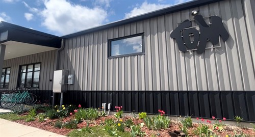 Gallery Image TOM_outside_building_view_2.jpg