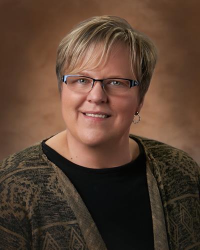 Kristi Anderson, Prevail Bank - Baraboo, Branch Manager