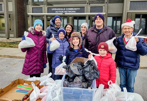 Gallery Image Backpack_Buddies_for_Christmas_Break.jpg