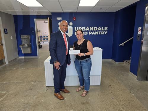 Gallery Image Q1_Urbandale_Food_Pantry_-_Patty_Kisting.jpg Gallery Image Q1_Urbandale_Food_Pantry_-_Patty_Kisting.jpg