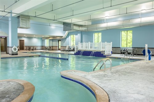 Heated Saltwater Pool