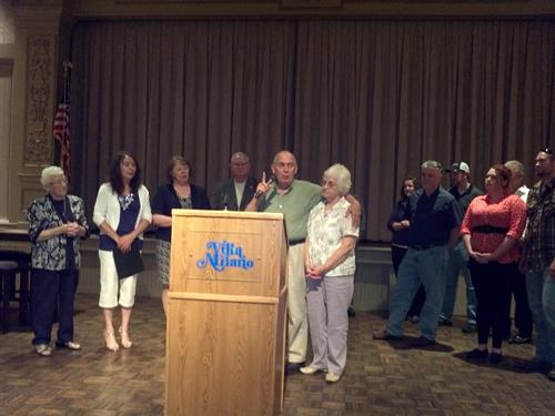 Gallery Image Banquet_2014_Rhonda.jpg