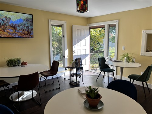 For meetings and gatherings, seats up to 17