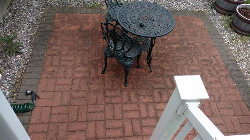 Dirty exterior pavers Dirty exterior pavers