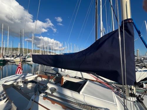 Sail covers Sail covers