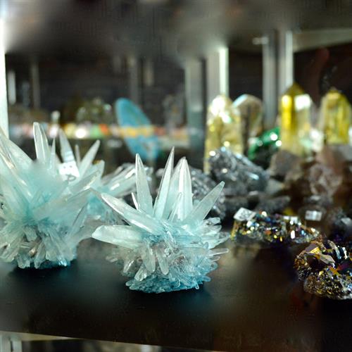 Mineral specimens