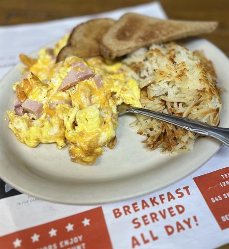 Gallery Image Ham_and_Cheese_Scramble.jpg