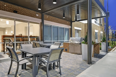 Gallery Image janto-outdoor-patio-6821-hor-clsc.png