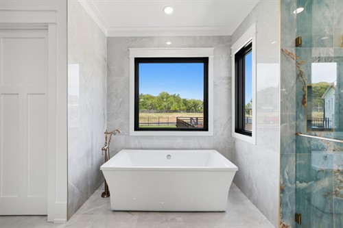 Gallery Image 79-web-or-mls-DSC03330.jpg