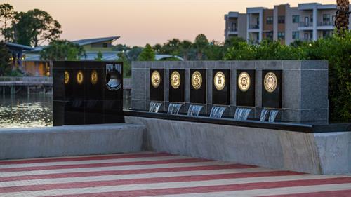 Veterans Memorial at Center Lake Park