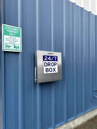 KEY DROP OFF BOX