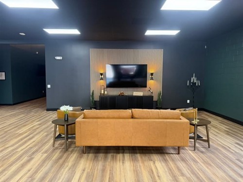 Gallery Image kaye_lounge.jpeg