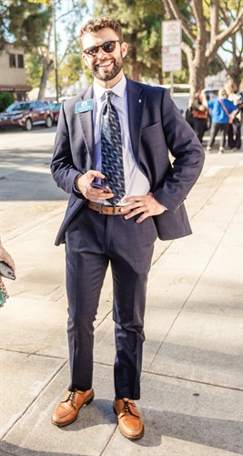 Gallery Image glasses_pic.jpg