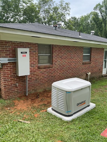 Gallery Image Generac_Generator_Installed_061026.jpg