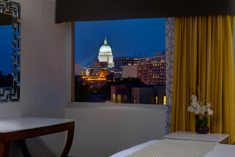 Gallery Image DoubleTree_by_Hilton_Madison_-_Capitol_View.jpg