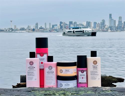 Mary has chosen Maria Nila Professional Vegan Haircare for her clients. All haircare is produced in Sweden, animal-friendly and free from sulfates and parabens. In their assortment you will find products for all hair types. Everything from shapoo, conditioner and hair mask, to styling products.