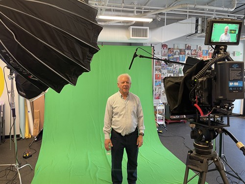 Gallery Image growingboymedia-green-screen-video-production-seattle.JPG