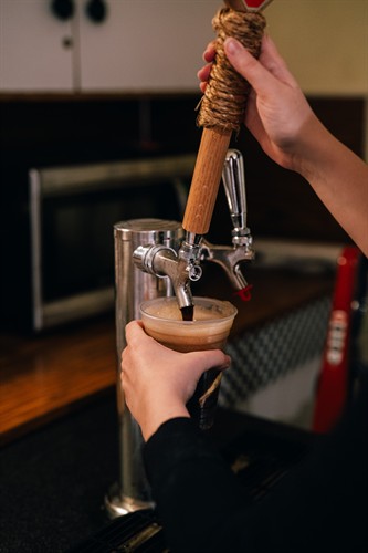 $2 rootbeer floats feat. Husky Deli icecream