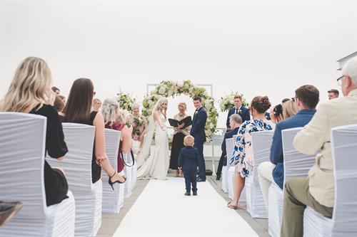 Pinnacle Pier Hotel Weddings Rooftop Ceremony