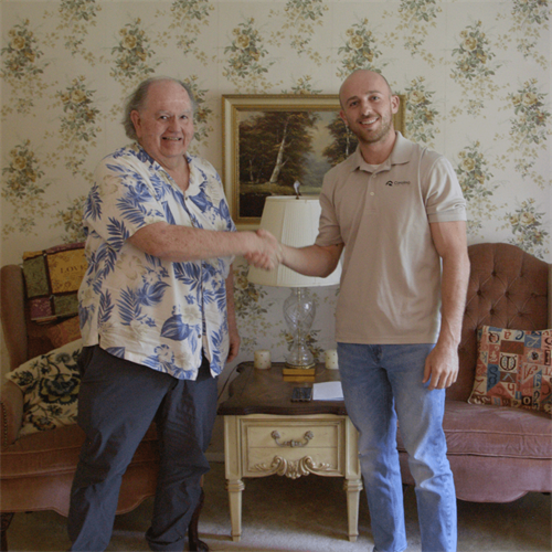 Gallery Image Bill_and_Beth_Osteen-min.png