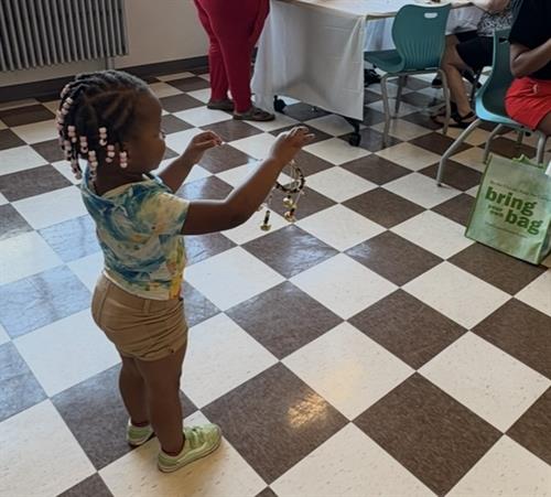 Gallery Image Pics_3_Juneteenth_craft_9.jpg Gallery Image Pics_3_Juneteenth_craft_9.jpg