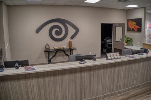 Gallery Image eye_associates_interior_4.jpeg Gallery Image eye_associates_interior_4.jpeg