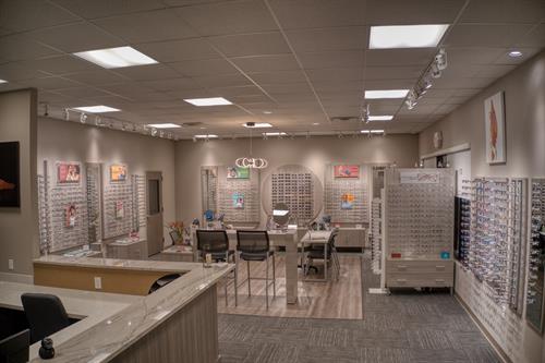 Gallery Image eye_associates_interior_5.jpeg Gallery Image eye_associates_interior_5.jpeg