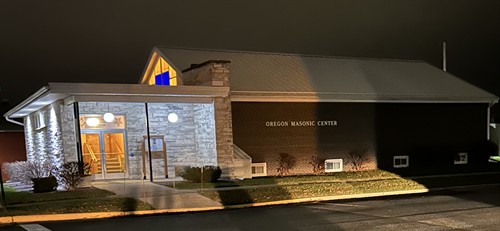 Gallery Image Oregon_Masonic_Center_at_night_11252025.jpg