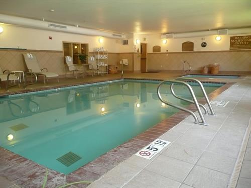 24 hour Indoor heated Pool & Jacuzzi spa