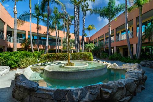 Gallery Image Innate_Courtyard_X2.jpg