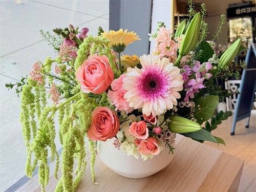 Gallery Image garden_arrangement_2.jpeg