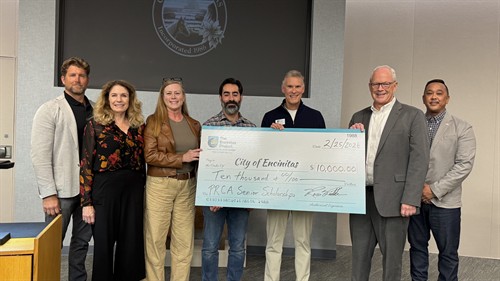 The Encinitas Project donated $10,000 for the Senior Scholarship Fund