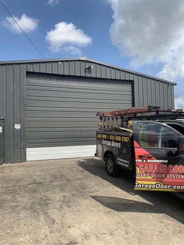 Gallery Image damged_garage_door_panel_replacement.jpg Gallery Image damged_garage_door_panel_replacement.jpg