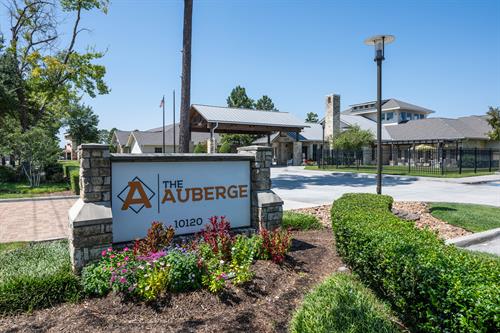 Gallery Image Vintage_Outdoor_Shots-2.jpg