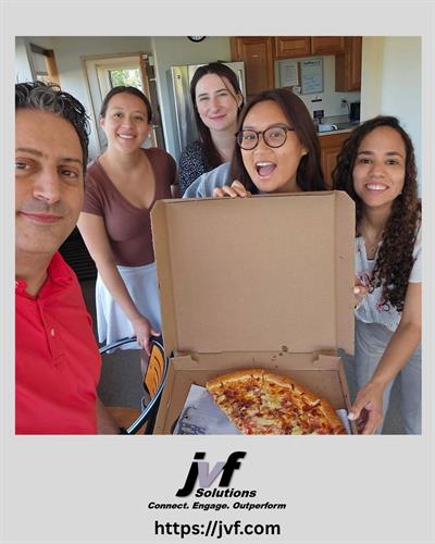 Gallery Image Pizza_party_-_05-27.jpg
