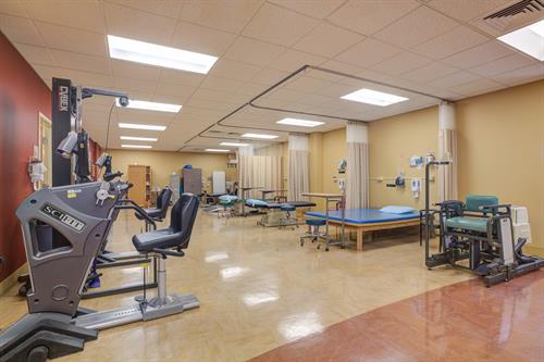Gallery Image fairlawn_therapy_gym_3.jpg