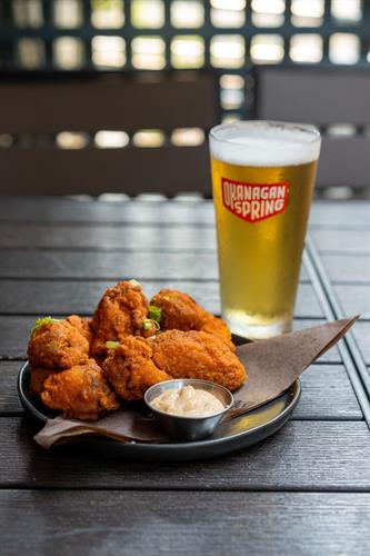 Hot wings and Omni Lager