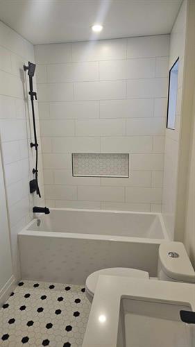 Gallery Image kids_bath_2(1).jpg