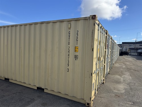 Storage Containers: From $200 / month  You can easily access the unit to fit your items inside. Our containers are totally sealed, clean and suitable for storing all your belongings.