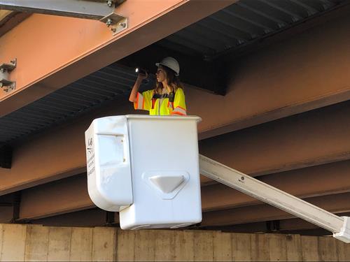 Gallery Image CTB_in_Bucket_Truck_Close_Up.jpeg