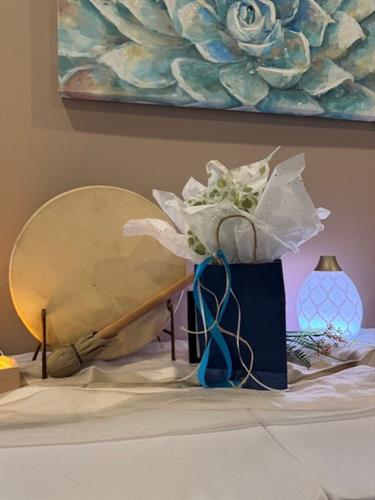 Gallery Image giftbag2.jpg