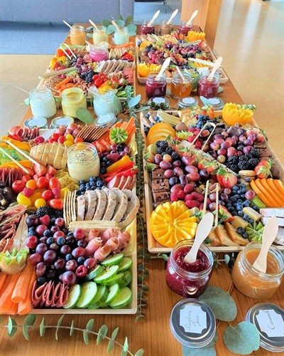 Gallery Image charcuterie_image_17.jpg