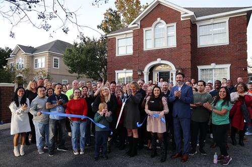 Griffin realty ribbon cutting