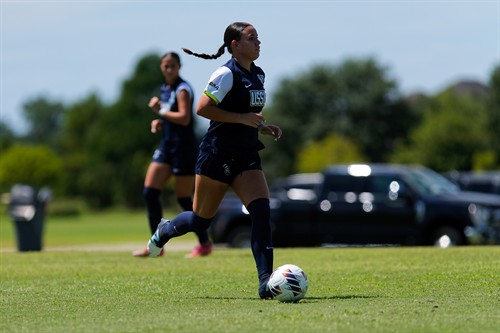 Gallery Image 098_ussu_womens_soccer_090926.JPG