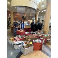 Thomas Hospital Team Spreads Holiday Cheer to Ecumenical Ministries  and Local Children