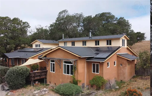 Beautiful new roof with solar